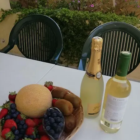 Апартаменти Mareverde Relax Адехе